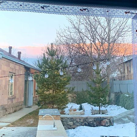 Zove Rural Cottage With Garden Views K'arashamb Bagian luar foto