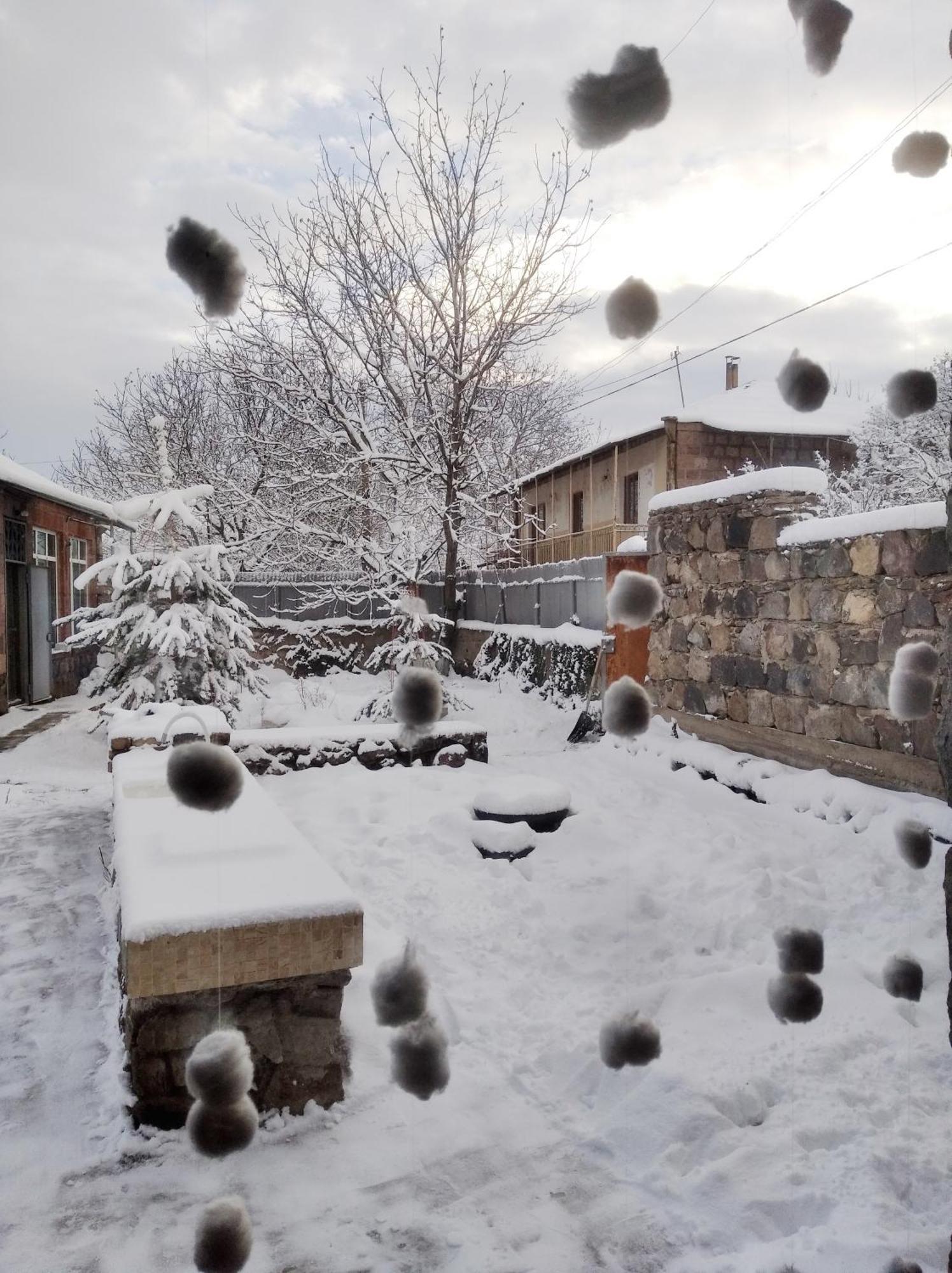 Zove Rural Cottage With Garden Views K'arashamb Bagian luar foto