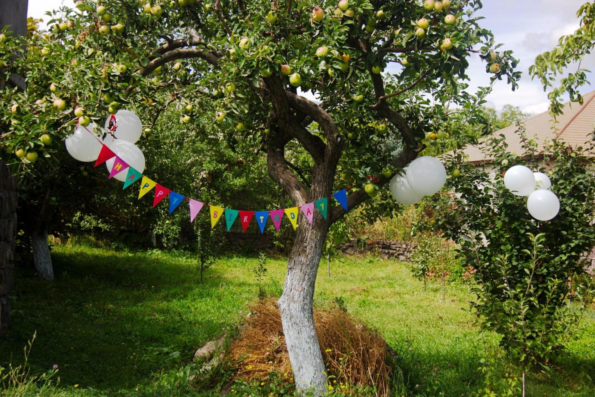 Zove Rural Cottage With Garden Views K'arashamb Bagian luar foto