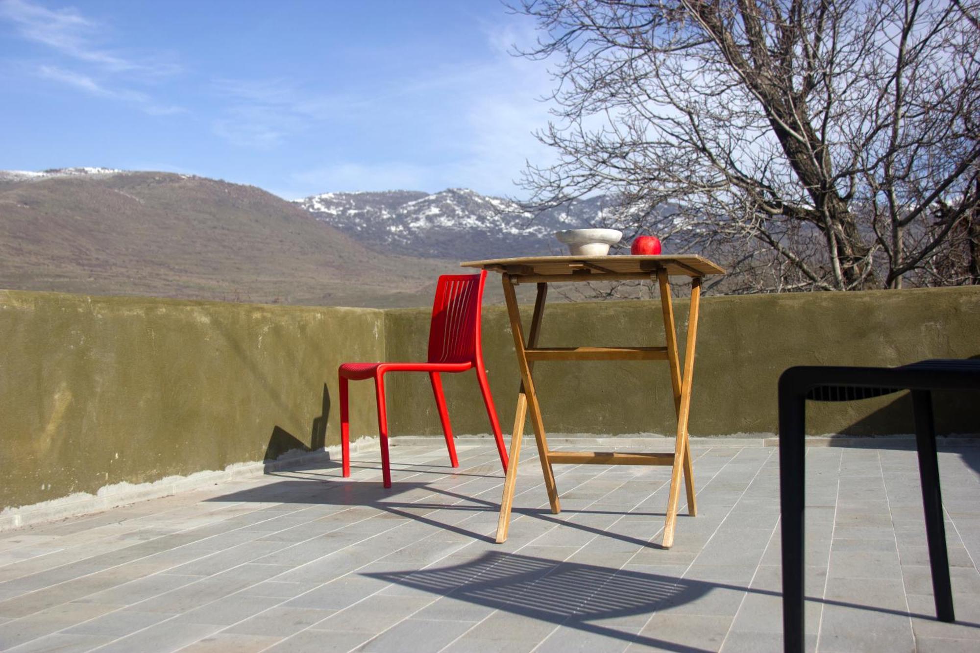 Zove Rural Cottage With Garden Views K'arashamb Bagian luar foto